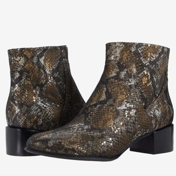 Vionic Kamryn Boa Print Waterproof Leather Booties Pewter Gold Silver Black SZ 6 - Picture 12 of 14